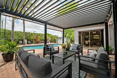 911 SW 51st Ave, Plantation, FL 33317 - Photo 20
