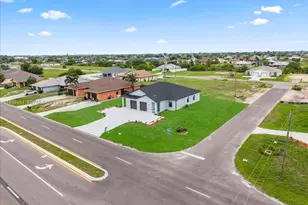 1024/1026 Diplomat Pkwy E, Cape Coral, FL 33909 - Photo 2