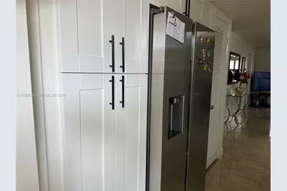 8021 N Sunrise Lakes Dr #101, Sunrise, FL 33322 - Photo 2