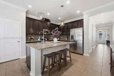 8803 Sidley Ln, Orlando, FL 32832 - Photo 4