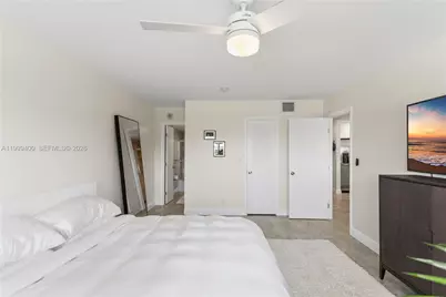 340 Sunset Dr #407, Fort Lauderdale, FL 33301 - Photo 24