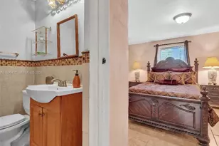 10 SW 72nd Ave, Miami, FL 33144 - Photo 16