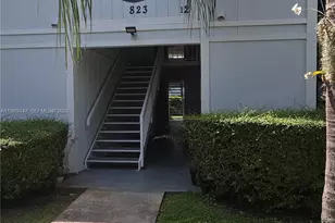 823 NE 199th St, Miami, FL 33179 - Photo 2
