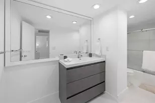 4001 S Ocean Dr, Hollywood, FL 33019 - Photo 14