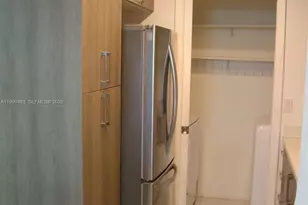 19025 NW 62nd Ave, Hialeah, FL 33015 - Photo 8