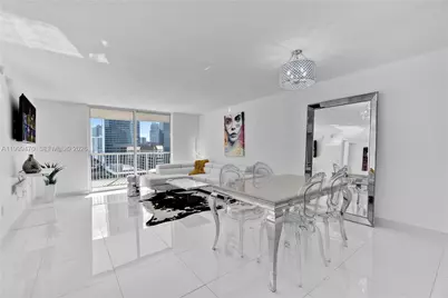 1200 Brickell Bay Dr #2017, Miami, FL 33131 - Photo 8