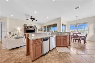 8275 NW 127th Ln, Parkland, FL 33076 - Photo 22