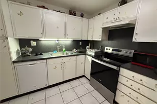 18151 NE 31st Ct, Aventura, FL 33160 - Photo 14