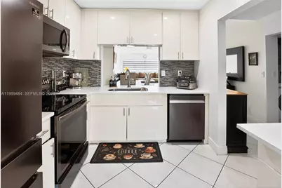 6445 W Pinehurst Cir W #D25, Tamarac, FL 33321 - Photo 8