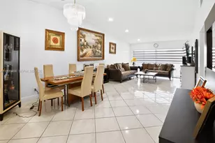 6445 W Pinehurst Cir W, Tamarac, FL 33321 - Photo 12