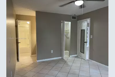 1250 Lincoln Rd #306, Miami Beach, FL 33139 - Photo 8