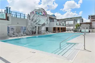20 NE 11th St, Miami, FL 33132 - Photo 22