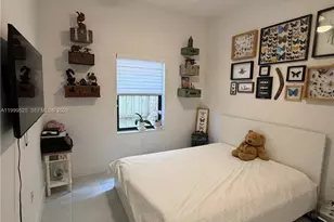 2481 NE 2nd Dr, Homestead, FL 33033 - Photo 8