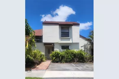 9711 NW 4th Ln #9711, Miami, FL 33172 - Photo 1