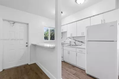 5549 NE Miami Ct #1, Miami, FL 33137 - Photo 6