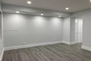 4725 SW 62nd Ave, Davie, FL 33314 - Photo 14