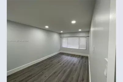 4725 SW 62nd Ave #103, Davie, FL 33314 - Photo 10