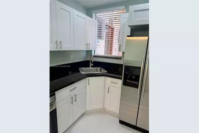 5888 W 25th Ct #5, Hialeah, FL 33016 - Photo 4