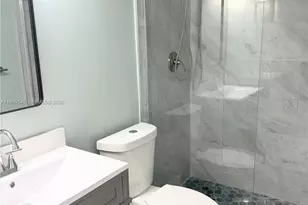 5888 W 25th Ct, Hialeah, FL 33016 - Photo 42