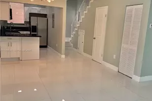 5888 W 25th Ct, Hialeah, FL 33016 - Photo 32