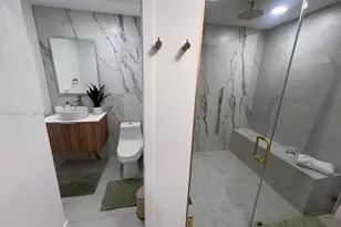 3675 SW 26th St, Miami, FL 33133 - Photo 20