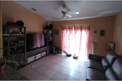 7736 NW 197 Ln, Hialeah, FL 33015 - Photo 2