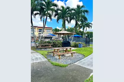 4056 Sierra Ter, Sunrise, FL 33351 - Photo 32