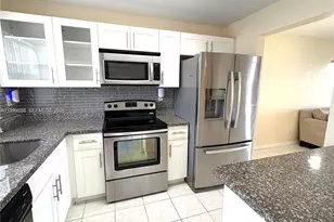 8901 Sunrise Lakes Blvd, Sunrise, FL 33322 - Photo 4