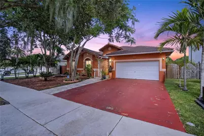 14531 SW 160th Ct, Miami, FL 33196 - Photo 4