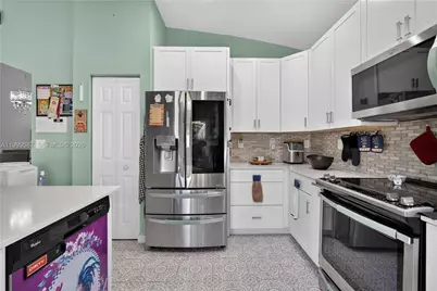 14531 SW 160th Ct, Miami, FL 33196 - Photo 16