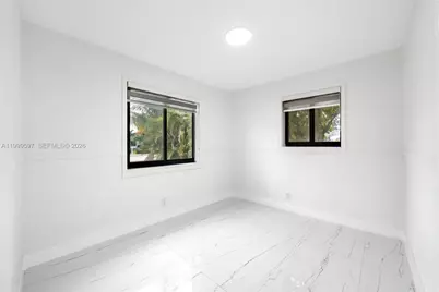 2401 SW 45th Ave, Fort Lauderdale, FL 33317 - Photo 16