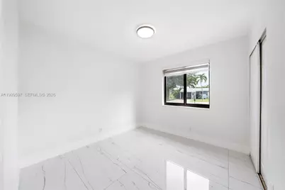 2401 SW 45th Ave, Fort Lauderdale, FL 33317 - Photo 12
