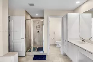 20780 NE 32nd Ave, Aventura, FL 33180 - Photo 32