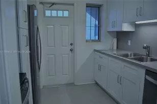 2617 Segovia St, Coral Gables, FL 33134 - Photo 4