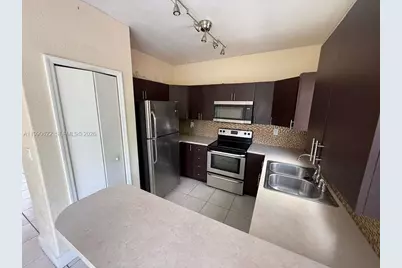 6990 NW 177th St #J100, Hialeah, FL 33015 - Photo 4