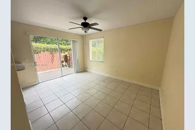 6990 NW 177th St #J100, Hialeah, FL 33015 - Photo 6