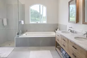 2716 Oakmont Ct, Weston, FL 33332 - Photo 4