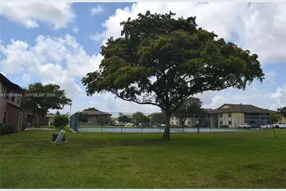 10013 Winding Lake Rd #102, Sunrise, FL 33351 - Photo 4