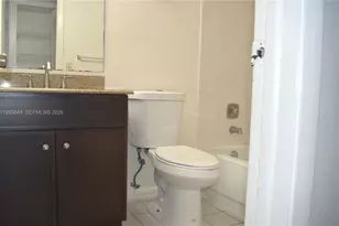 10013 Winding Lake Rd, Sunrise, FL 33351 - Photo 18