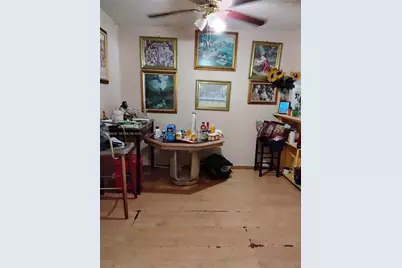 2124 NW 81st St, Miami, FL 33147 - Photo 10