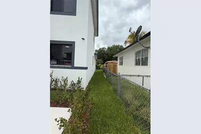8034 NW 14 Pl #8034, Miami, FL 33147 - Photo 2