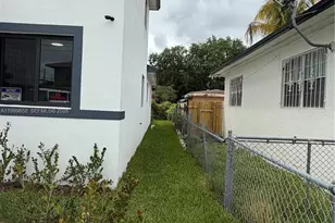 8034 NW 14th Pl, Miami, FL 33147 - Photo 2