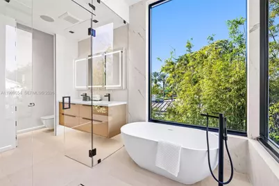 325 W 63rd St, Miami Beach, FL 33141 - Photo 46