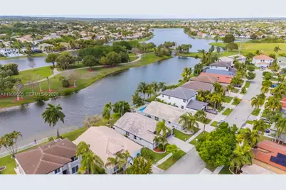 17548 SW 28th Ct, Miramar, FL 33029 - Photo 26