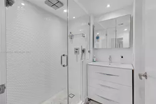 6301 Collins Ave, Miami Beach, FL 33141 - Photo 26