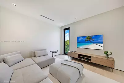 770 Lake Rd, Miami, FL 33137 - Photo 24