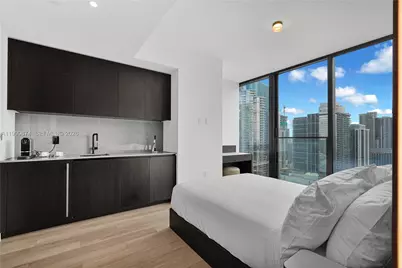20 NE 11th St #3110, Miami, FL 33132 - Photo 6