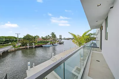 1400 W Lake Dr, Fort Lauderdale, FL 33316 - Photo 52