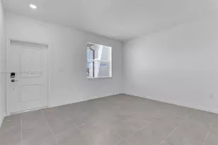 2661 SE 28th St, Homestead, FL 33035 - Photo 6