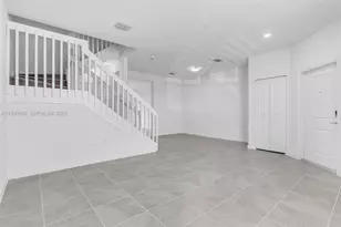 2661 SE 28th St, Homestead, FL 33035 - Photo 8